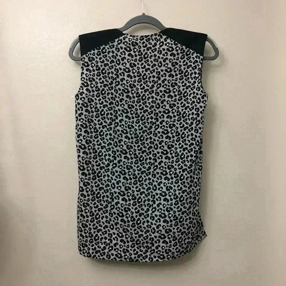 Leopard Print Black/Silver Top w/front twist Sz XS - Picture 6 of 6